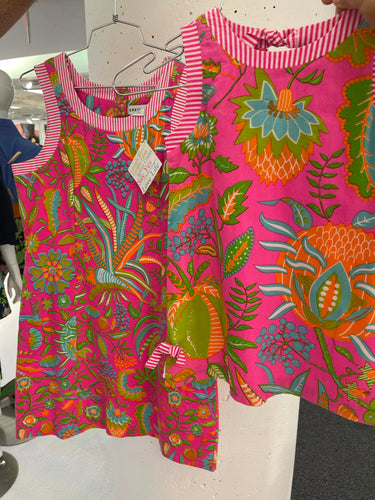 Hummingbird Heaven- Women’s