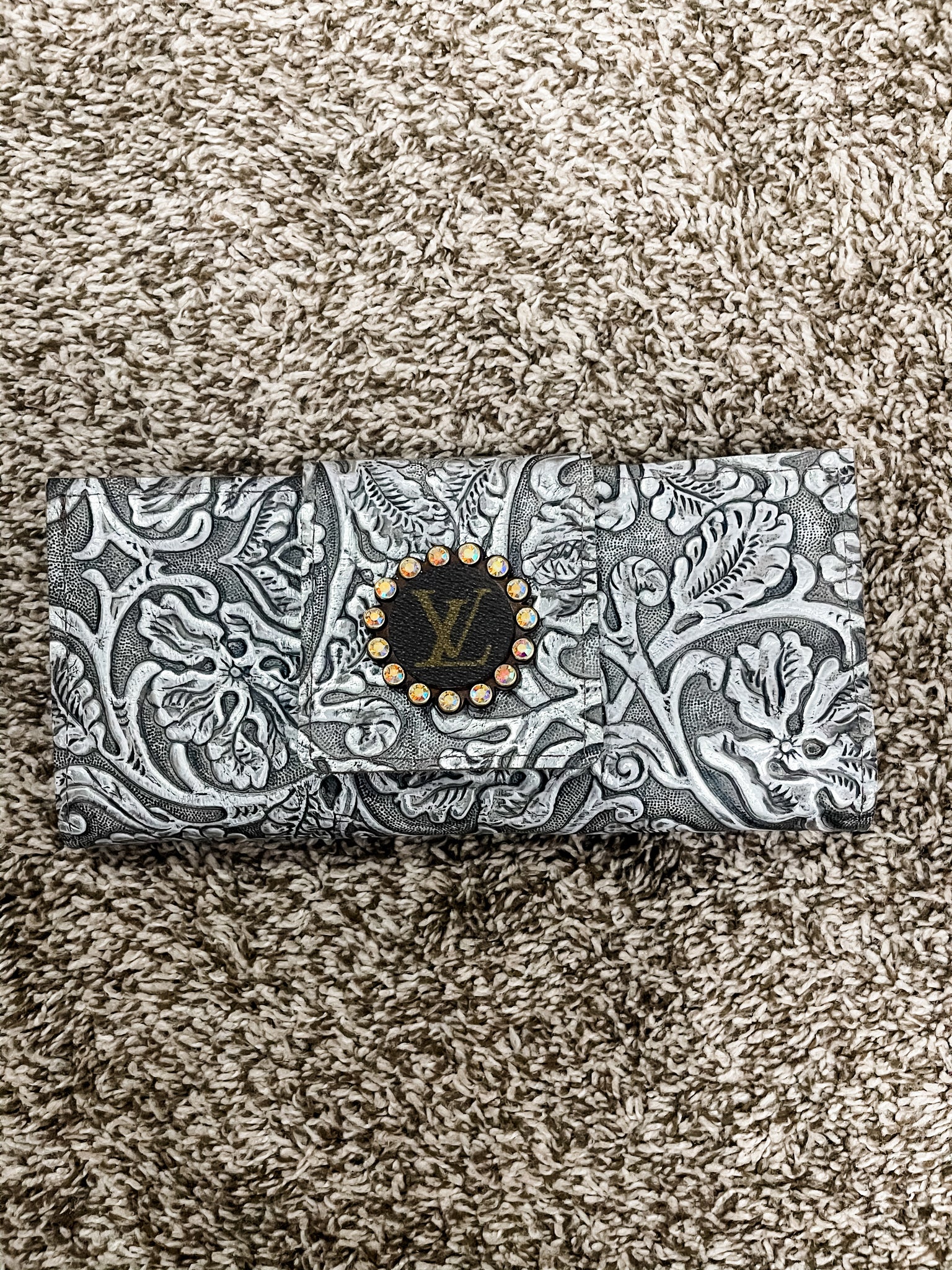 Gypsy LV Keychain Card Wallet Gold