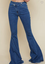 Load image into Gallery viewer, The Raegan’s Flare Denim