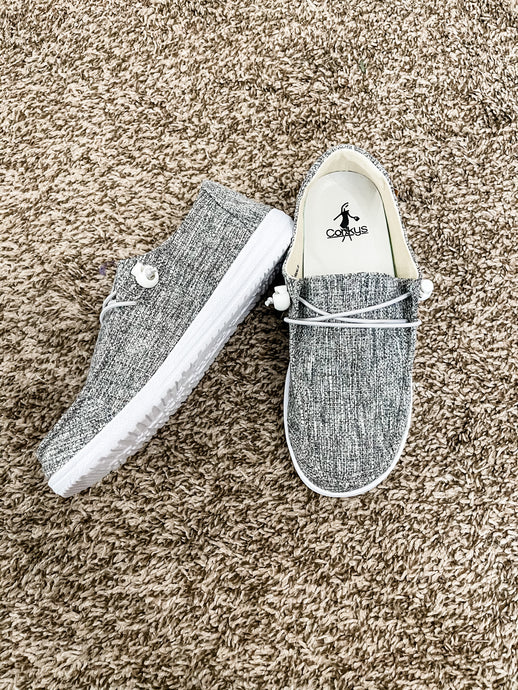 Kayak- Grey Tweed